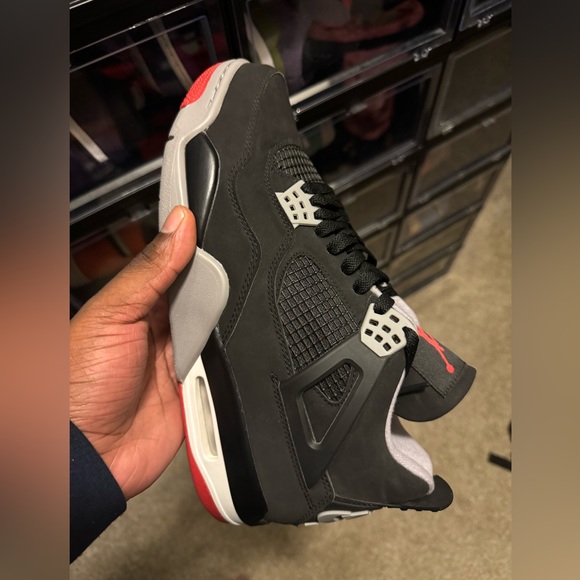 Jordan 4 breds